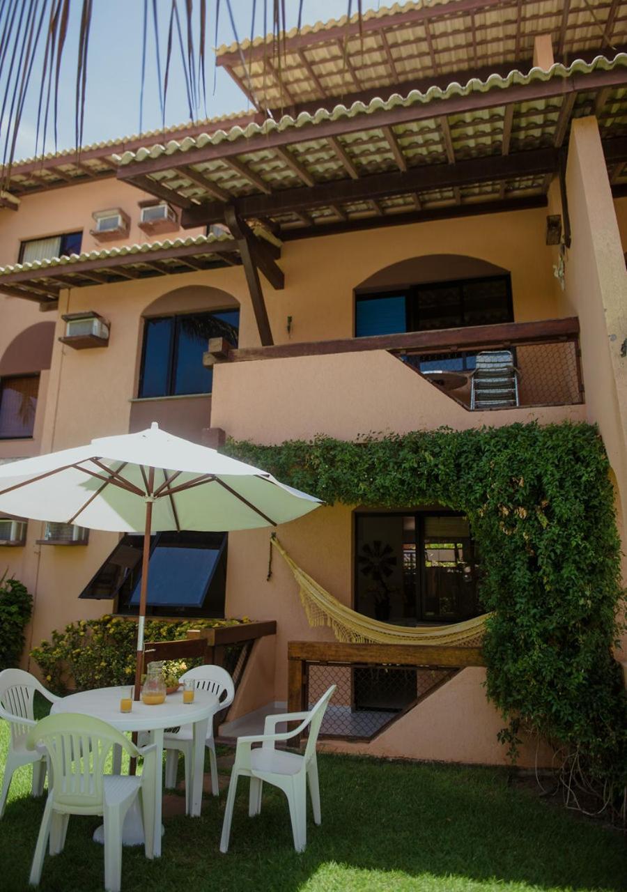 Flat Guarajuba Beira Da Praia Pe Na Areia Exterior photo